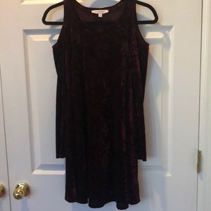 Cold shoulder burgundy velour dress